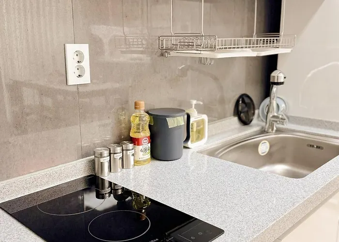 Dongdaemun Hans Dongdaemun 15mins, Seongsu 10mins, Korea Kyunghee Hanyang University, Private 2 Room, Subway Station 10mins Appartement Séoul