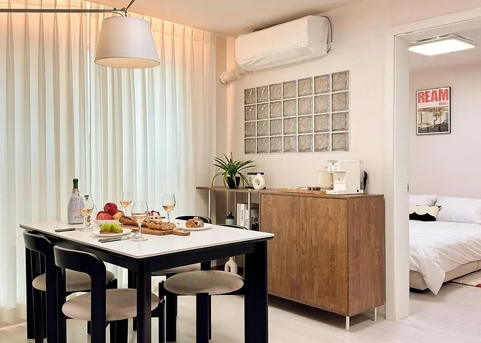 Dongdaemun Hans Dongdaemun 15mins, Seongsu 10mins, Korea Kyunghee Hanyang University, Private 2 Room, Subway Station 10mins Appartement Séoul